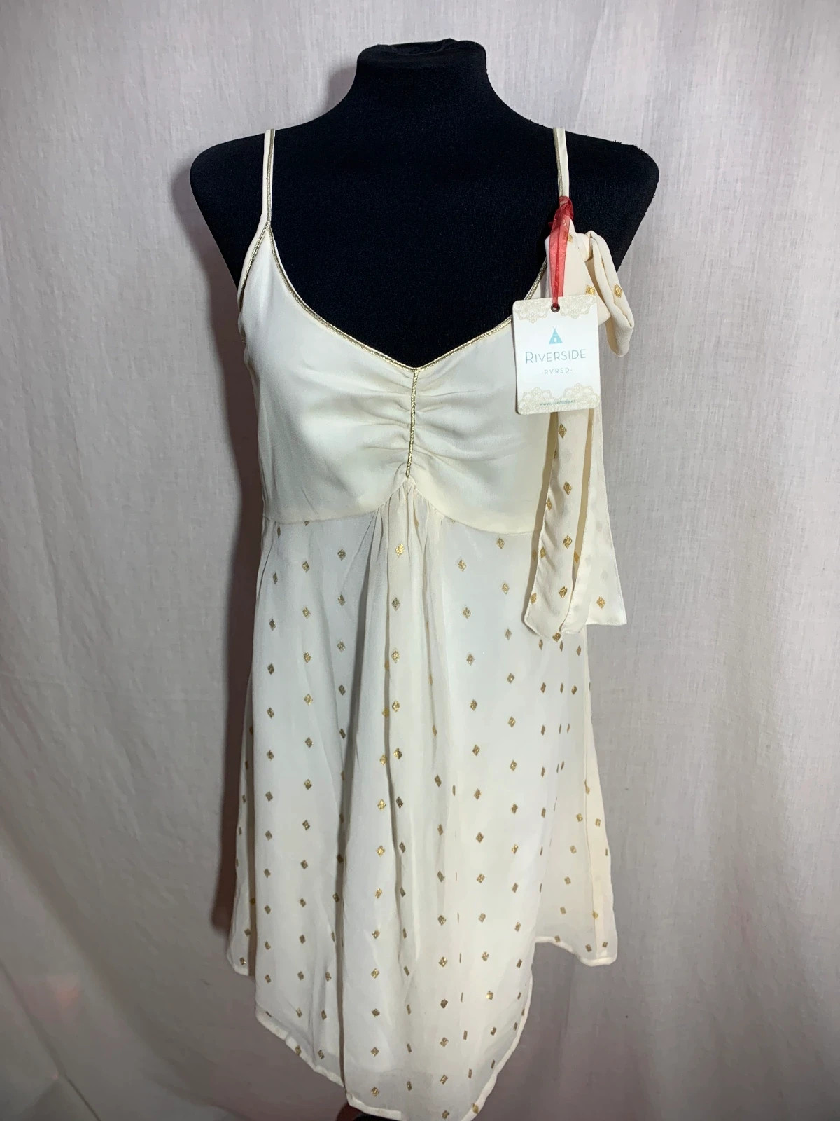 Vestido Blanco de Tirantes con Detalle Fruncido y Estampado Dorado | White Strappy Dress | Riverside – Riverside – taille XL / 42 / 14 2