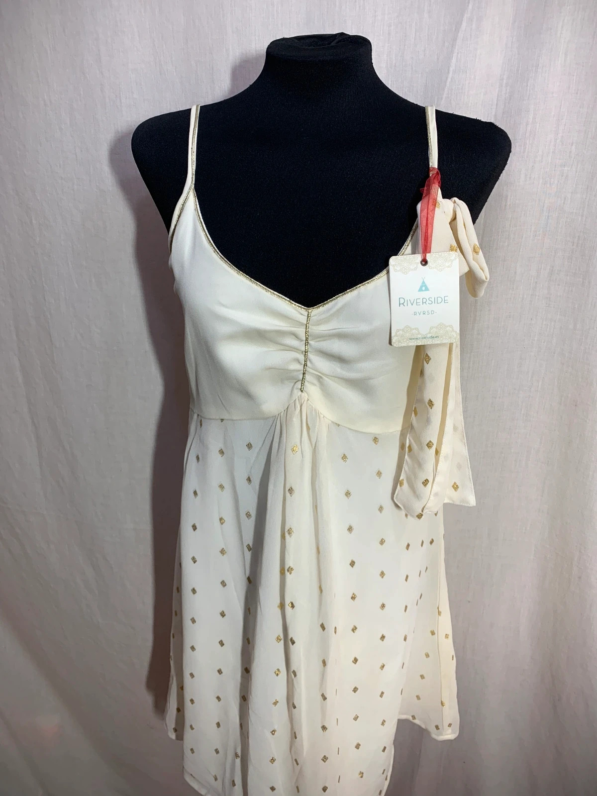 Vestido Blanco de Tirantes con Detalle Fruncido y Estampado Dorado | White Strappy Dress | Riverside – Riverside – taille XL / 42 / 14 5