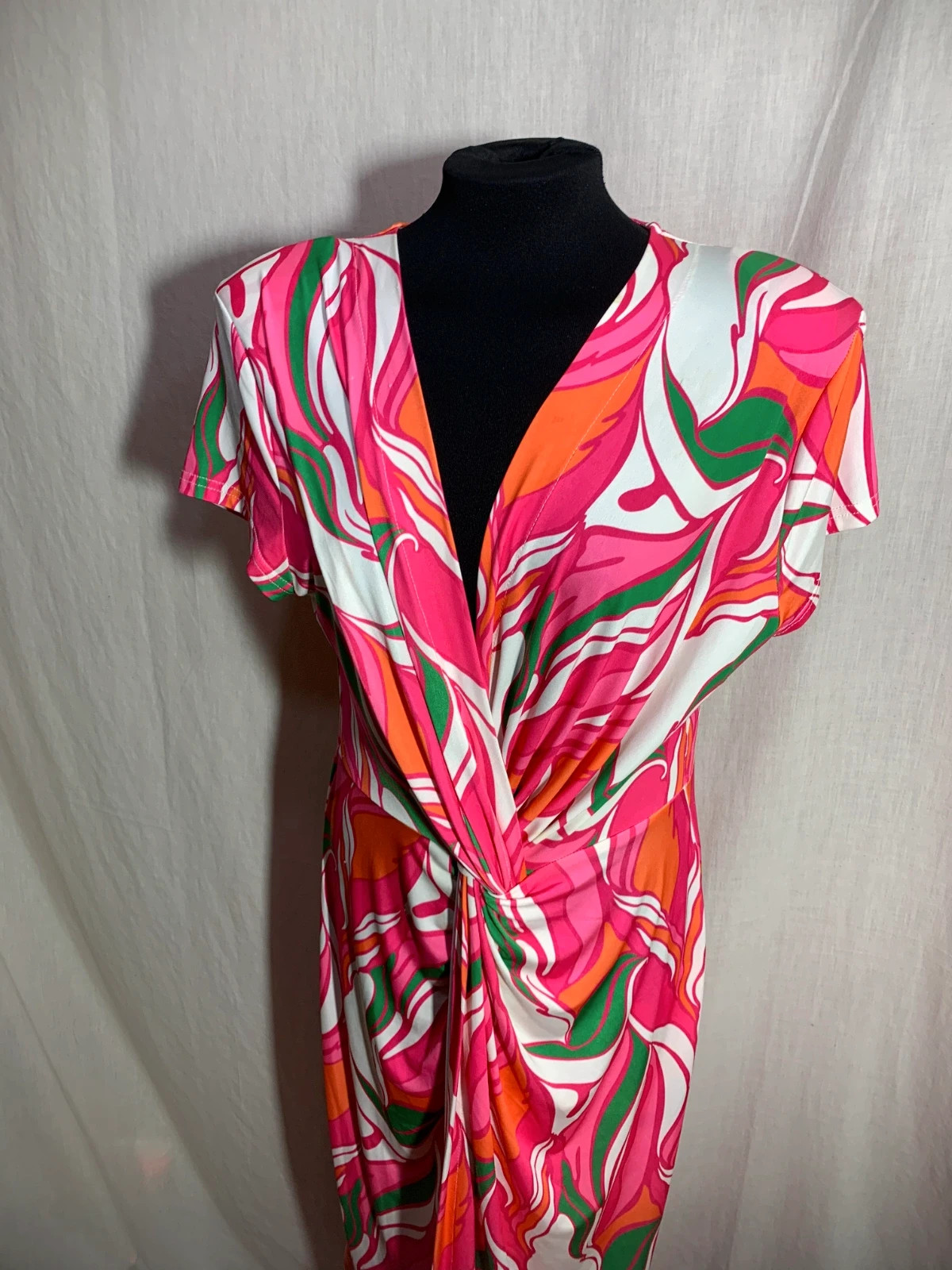 Vestido Estampado Multicolor con Escote Cruzado y Manga Corta | Multicolor Printed Dress | FRK – FRK – taille 5XL / 50 / 22 3