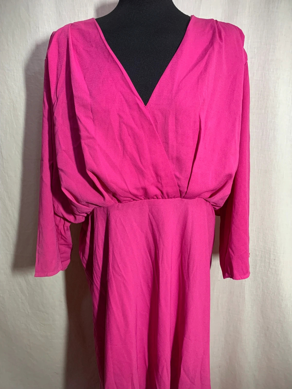 Vestido Largo Fucsia con Escote en Pico y Manga Larga | Fuchsia Long Dress | Local – taille XXXL / 46 / 18 3