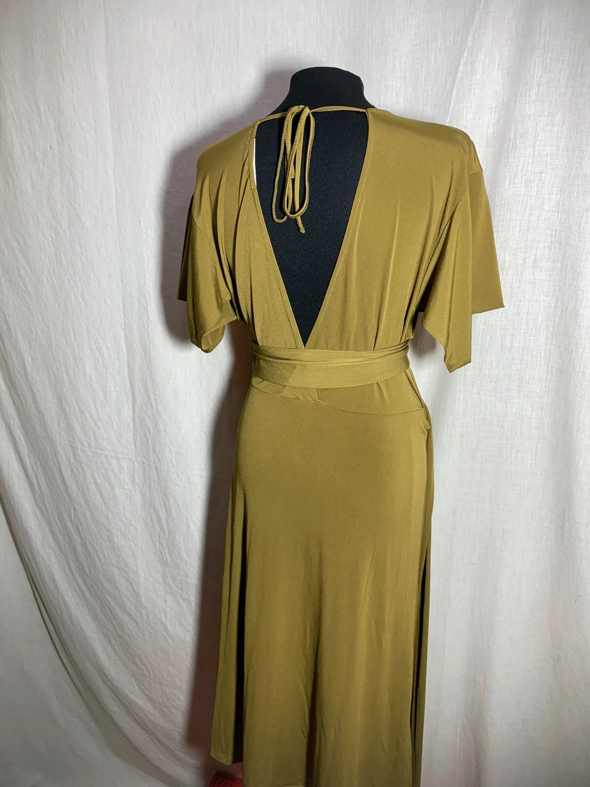 Vestido Verde Oliva Espalda Abierta con Lazada | Olive Open Back Dress | Sfera – Sfera – taille L / 40 / 12 4