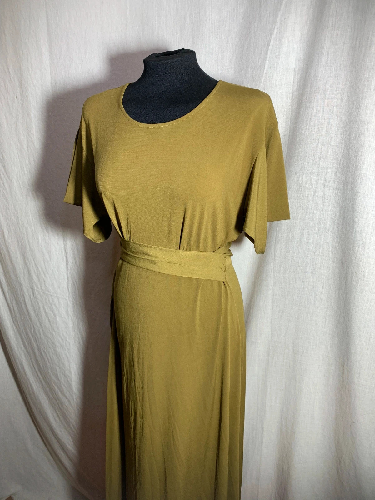 Vestido Verde Oliva Espalda Abierta con Lazada | Olive Open Back Dress | Sfera – Sfera – taille L / 40 / 12 3