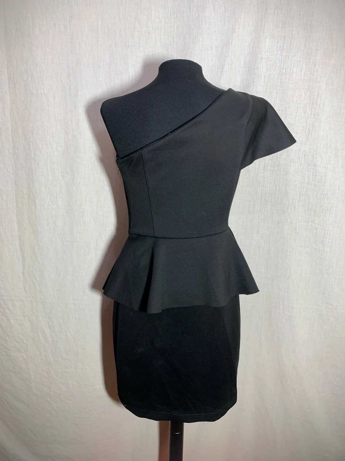 Blusa Negra Asimétrica con Volante y Peplum | Black Asymmetric Ruffled Blouse | SuiteBlanco – SuiteBlanco – taille L / 40 / 12 2