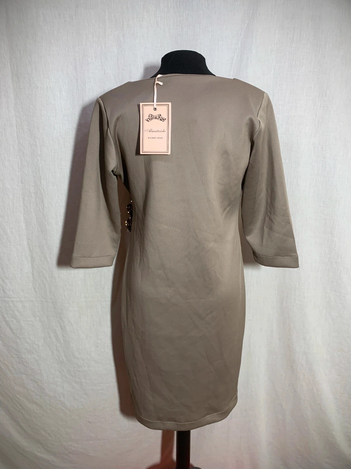 Vestido Beige de Manga 3/4 con Escote en Pico | Beige 3/4 Sleeve Dress | Almatrichi – Almatrichi – taille L / 40 / 12 2