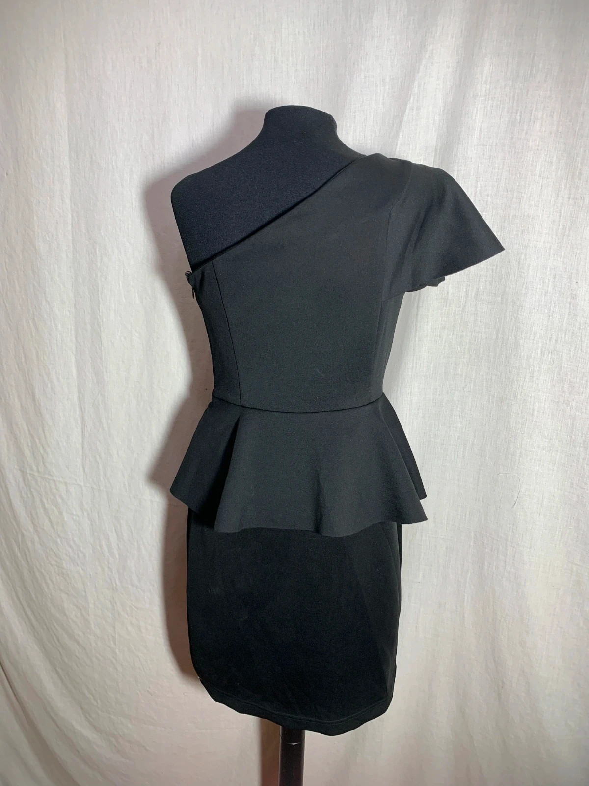 Blusa Negra Asimétrica con Volante y Peplum | Black Asymmetric Ruffled Blouse | SuiteBlanco – SuiteBlanco – taille L / 40 / 12 5