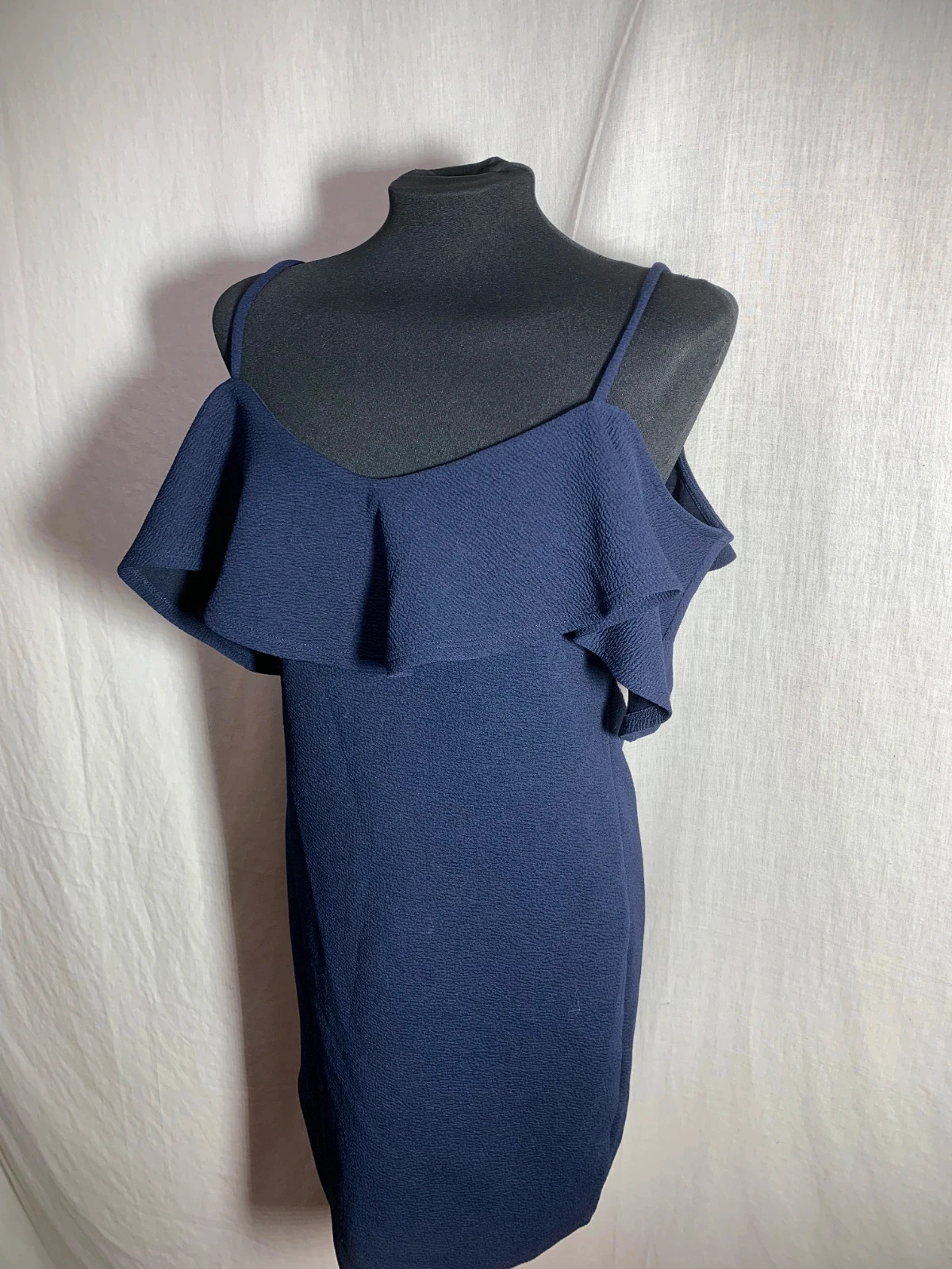 Vestido Azul Marino con Volante y Tirantes Finos | Navy Blue Ruffle Dress | Fórmula Joven – Fórmula Joven – taille L / 40 / 12 3
