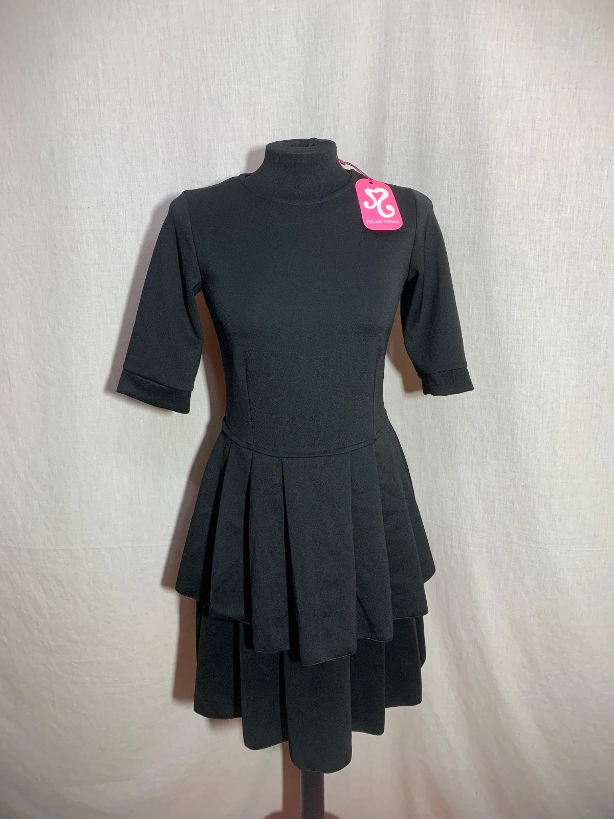Vestido Negro con Falda de Volantes y Manga Media | Black Tiered Dress – taille M / 38 / 10 2