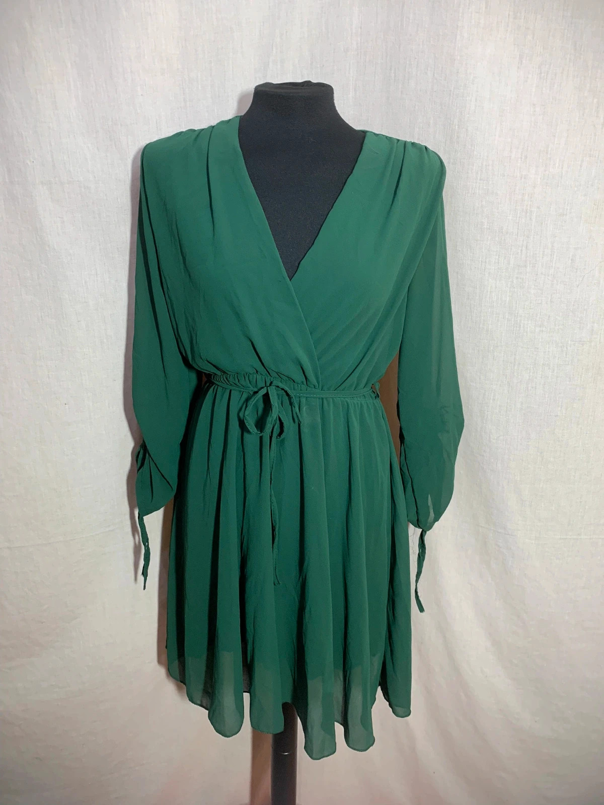 Vestido Cruzado Verde con Manga Larga y Cintura Ajustable | Green Short Dress | Italian Fashion – Italian Fashion – taille L / 40 / 12 3