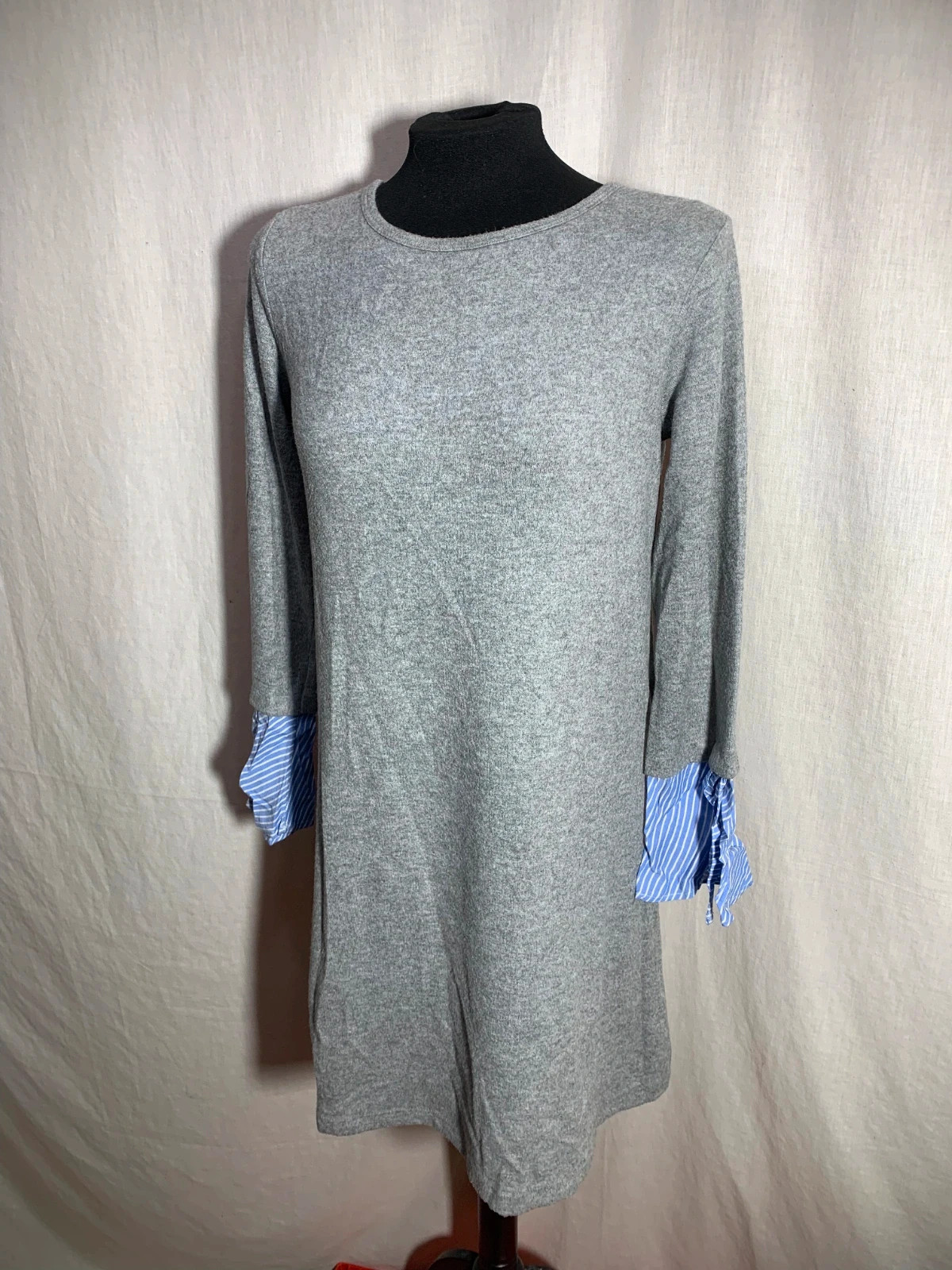 Vestido Gris de Punto con Manga Larga y Puño a Rayas | Grey Knit Dress with Striped Cuffs – Springfield – taille M / 38 / 10 3