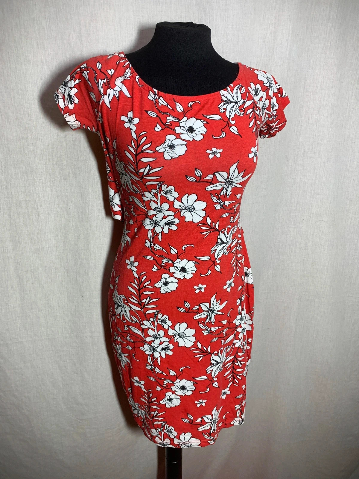 Vestido Rojo Floral Cruzado Manga Corta | Red Floral Wrap Dress | Formula Joven – Fórmula Joven – taille XL / 42 / 14 4