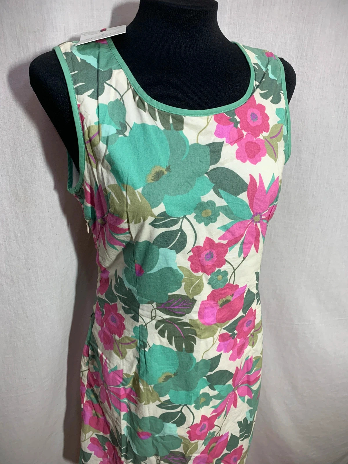 Vestido Corto Floral Verde y Rosa sin Mangas | Short Green & Pink Floral Dress – Riverside – taille M / 38 / 10 4
