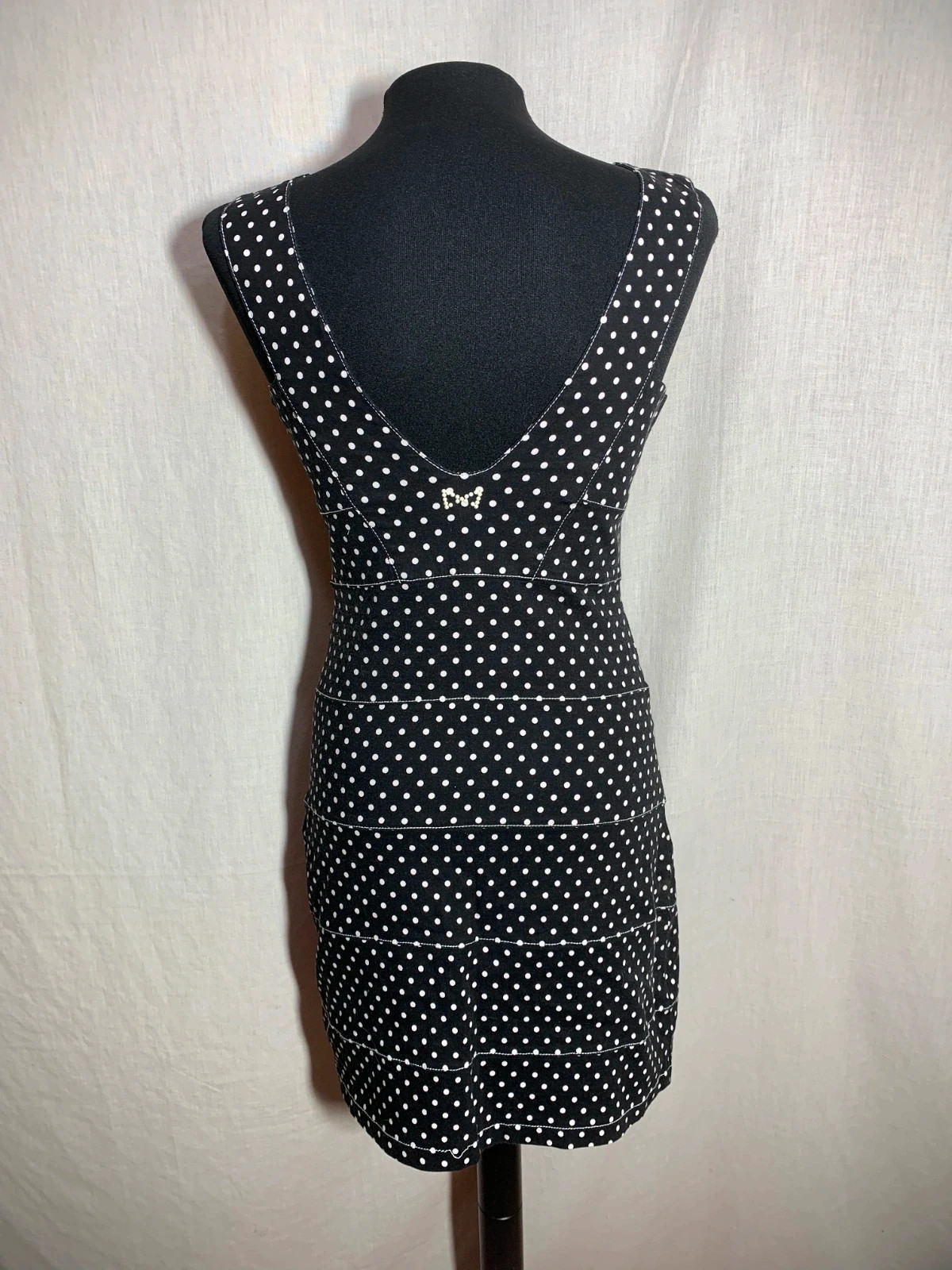 Vestido Negro de Lunares con Escote Cruzado | Black Polka Dot Dress | Akino Laude – AKINO LAUDE – taille M / 38 / 10 2
