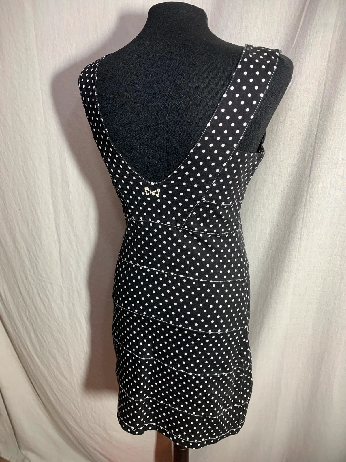 Vestido Negro de Lunares con Escote Cruzado | Black Polka Dot Dress | Akino Laude – AKINO LAUDE – taille M / 38 / 10 5
