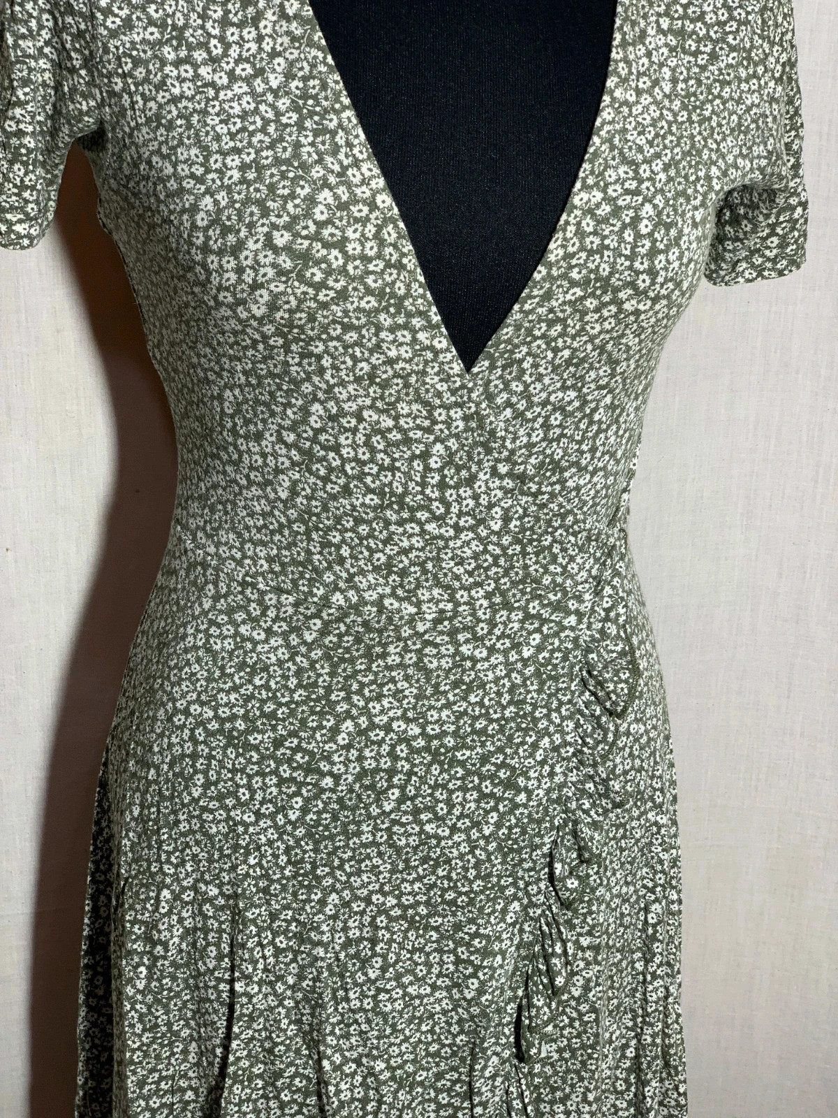 Vestido Verde Estampado Cruzado | Green Floral Wrap Dress | Pull&Bear – Pull & Bear – taille S / 36 / 8 5