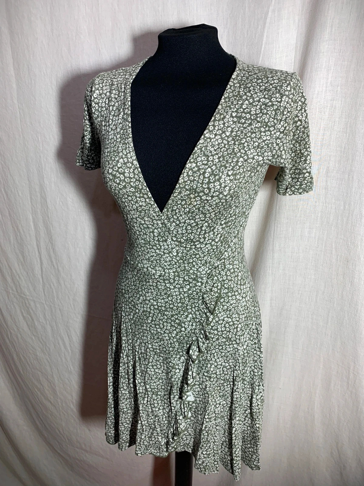 Vestido Verde Estampado Cruzado | Green Floral Wrap Dress | Pull&Bear – Pull & Bear – taille S / 36 / 8 4