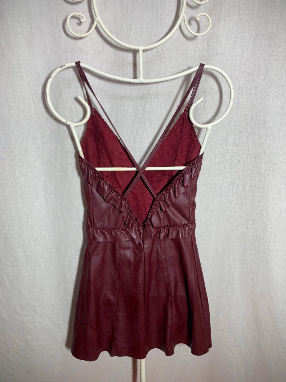 Blusa de Tirantes en Piel Sintética | Faux Leather Sleeveless Blouse | Bershka – Bershka – taille XS / 34 / 6 2