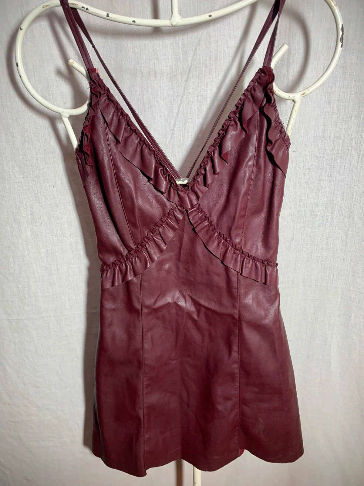 Blusa de Tirantes en Piel Sintética | Faux Leather Sleeveless Blouse | Bershka – Bershka – taille XS / 34 / 6 3