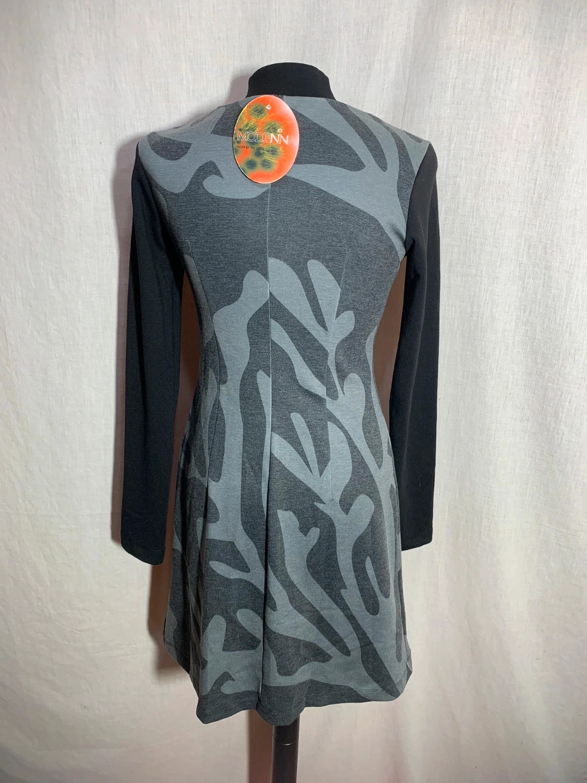 Vestido Camuflaje Gris con Mangas Negras | Grey Camouflage Dress | Modenina – taille S / 36 / 8 2