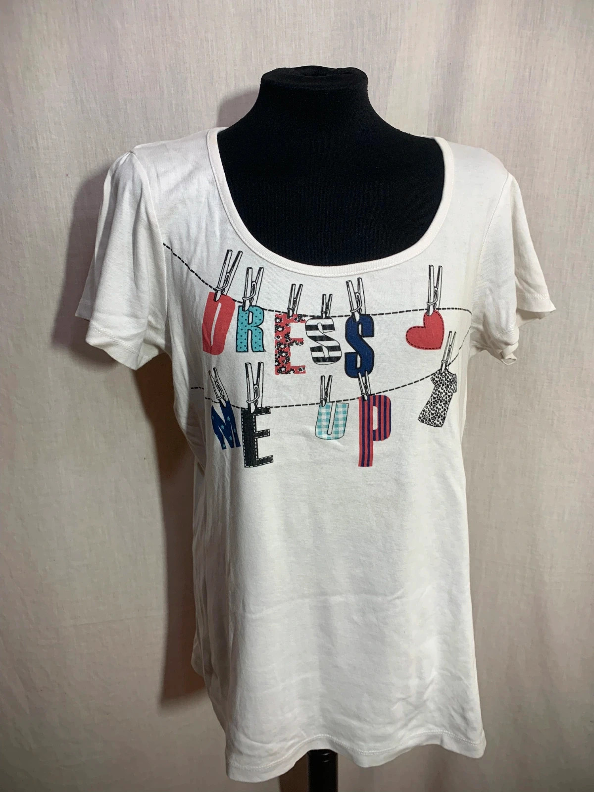 Camiseta Blanca con Letras de Colores | Colorful Letters White Tee | Ikebana – ikebana – taille XXXL / 46 / 18 3