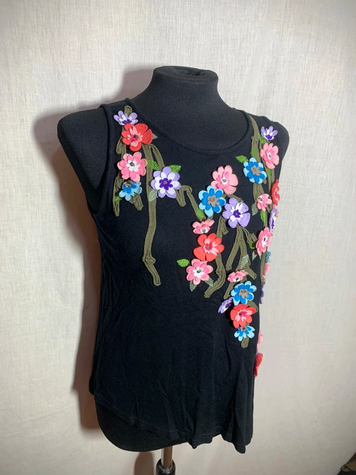 Camiseta sin Mangas de Flores | Sleeveless Floral Top – Mamatayoe – taille M / 38 / 10 4