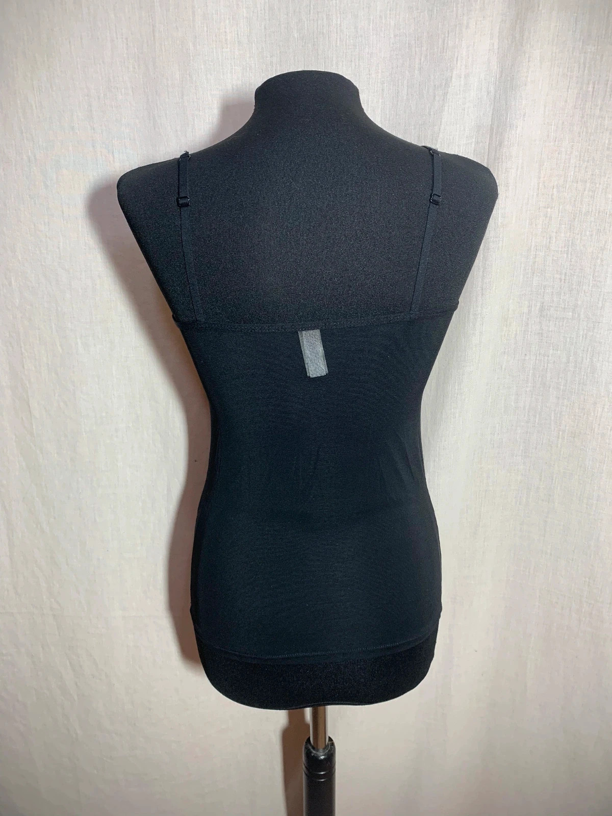 Camiseta sin Mangas con Lentejuelas Negra | Black Sleeveless Sequin Top | El Corte Inglés – El Corte Inglés – taille S / 36 / 8 5