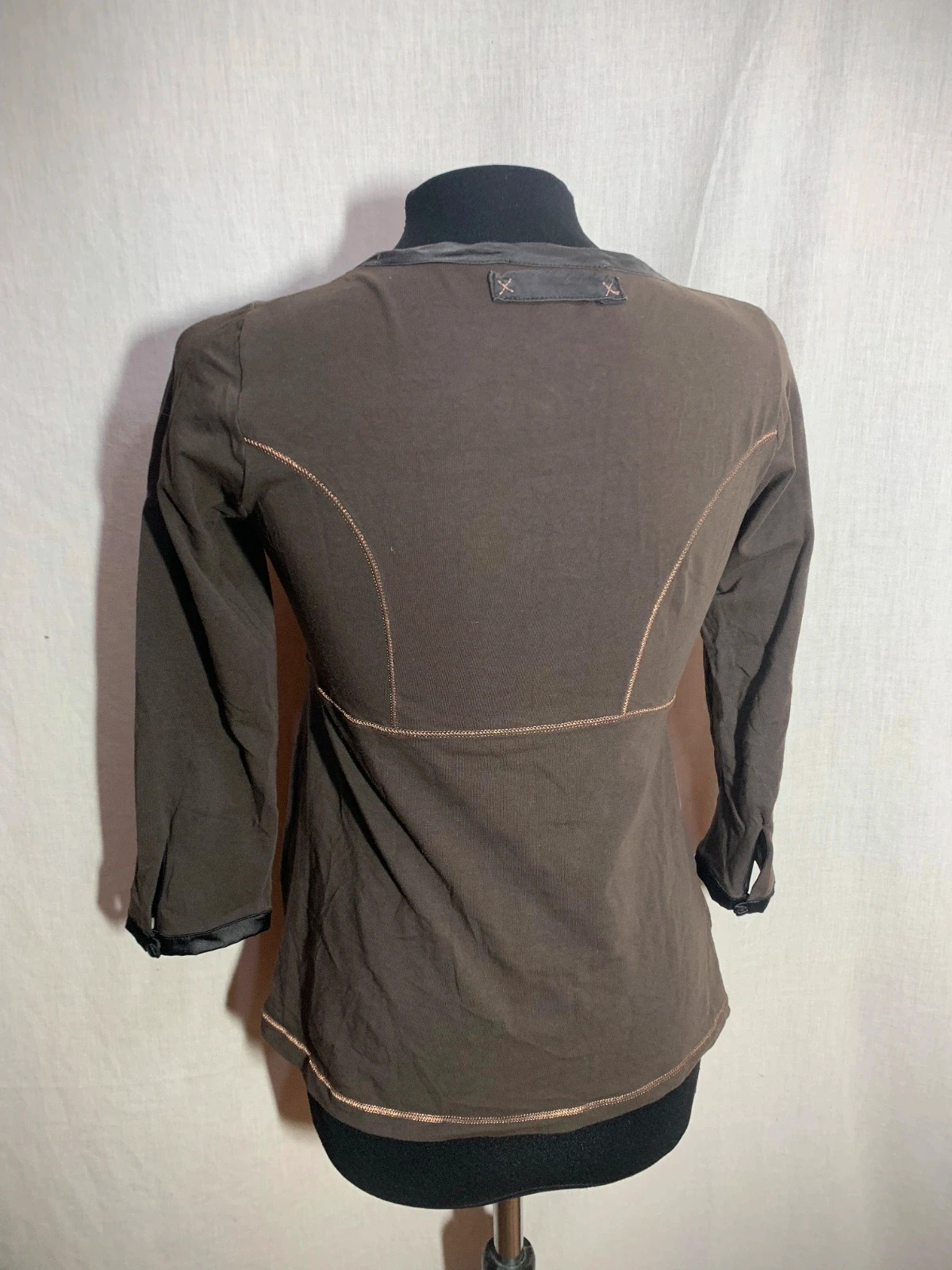 Camiseta de Manga Larga Marrón | Brown Long-Sleeve T-Shirt | Caramelo – Caramelo – taille M / 38 / 10 5