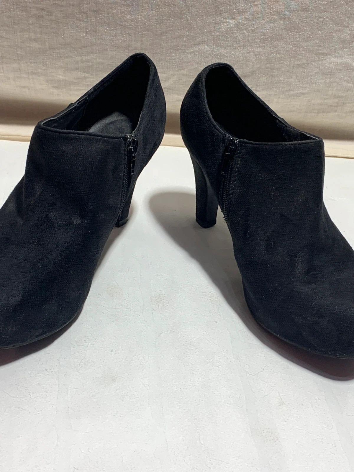 Botines de Tacón de Ante Negro | Black Suede Heeled Ankle Boots – taille 40 2