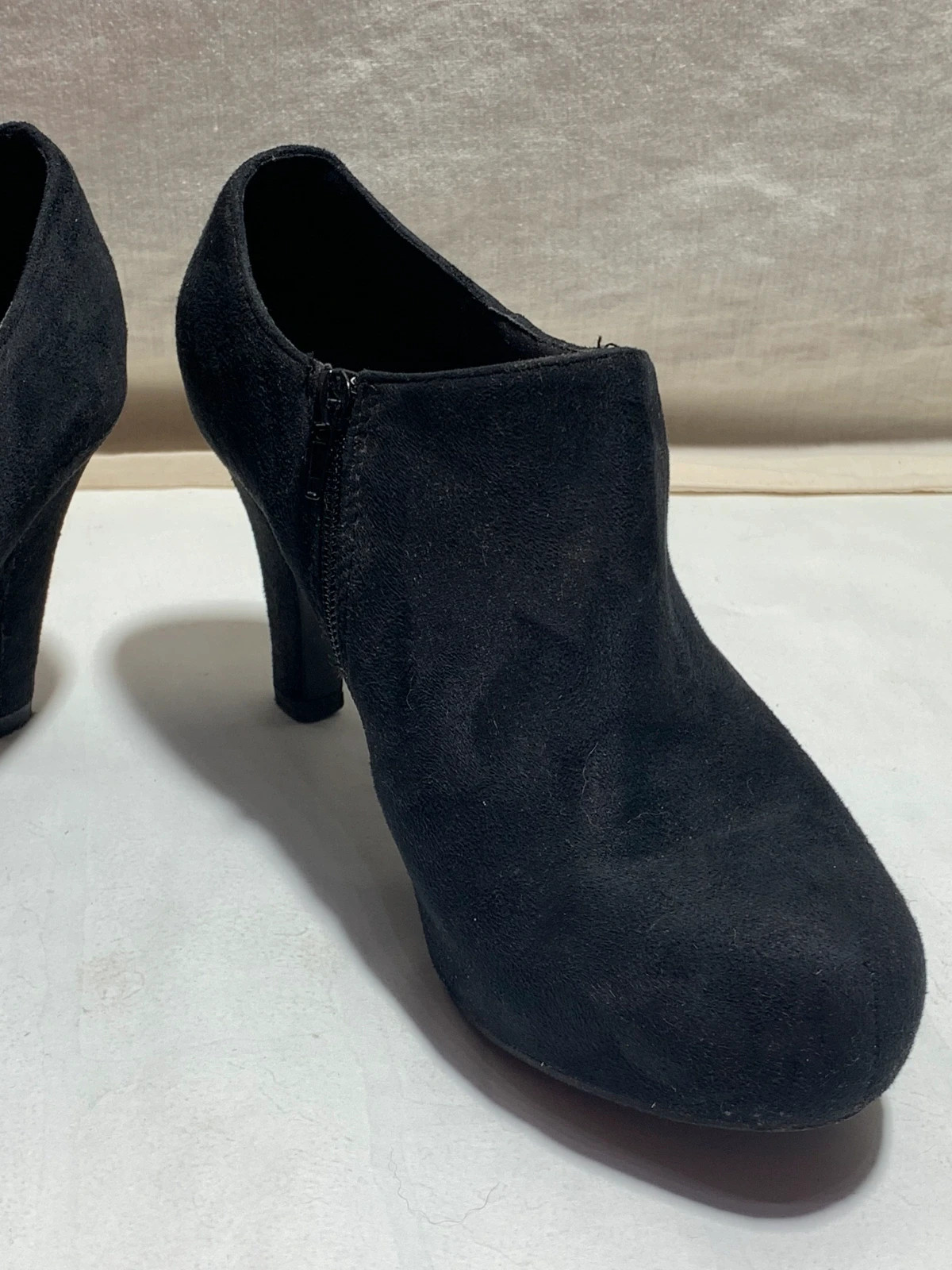 Botines de Tacón de Ante Negro | Black Suede Heeled Ankle Boots – taille 40 5