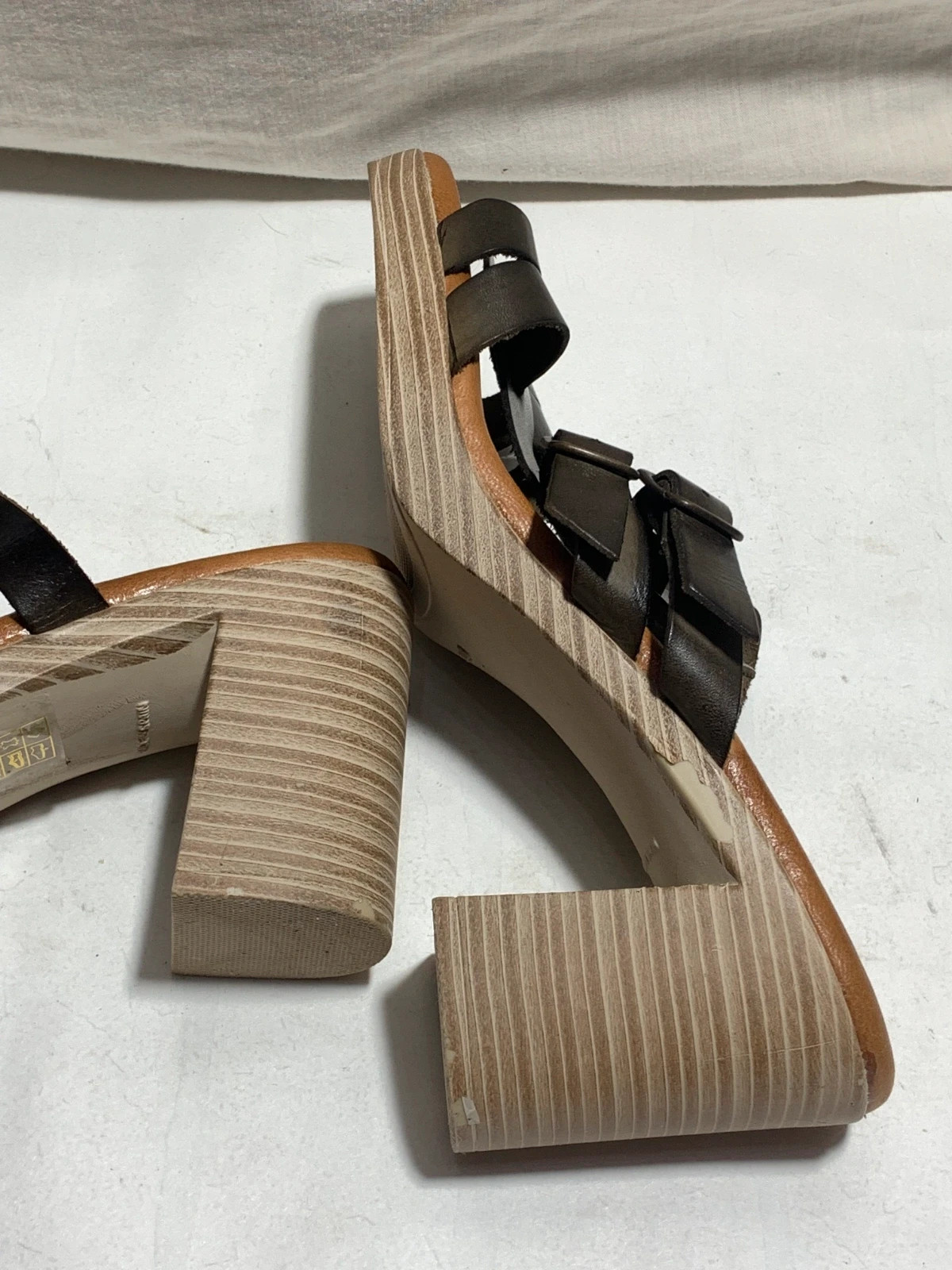Sandalias de Tiras de Cuero Trenzado con Tacón | Braided Leather Strap Heeled Sandals – Mia Loé – taille 40 5
