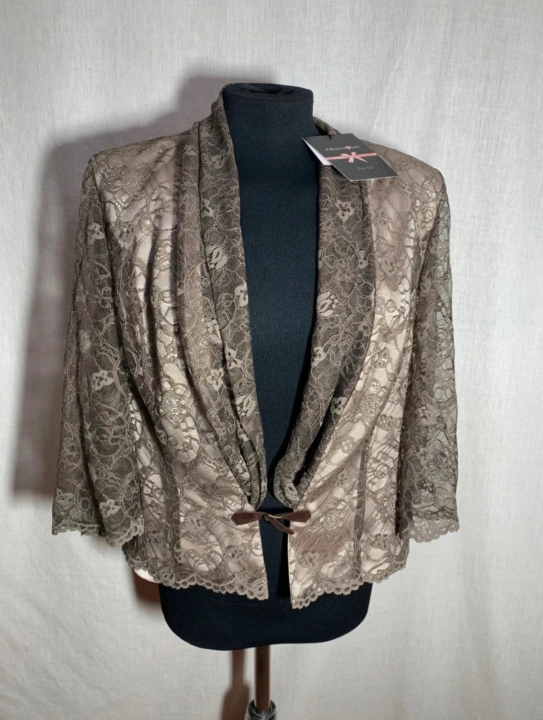 Blazer con Estampado Floral Bordado | Embroidered Floral Print Blazer – el Armario de Lulú – taille L / 40 / 12 5