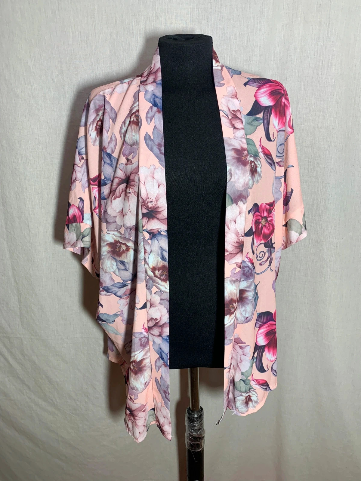 Chaqueta Estilo Kimono con Estampado Floral | Kimono-Style Jacket with Floral Print – taille XXL / 44 / 16 3