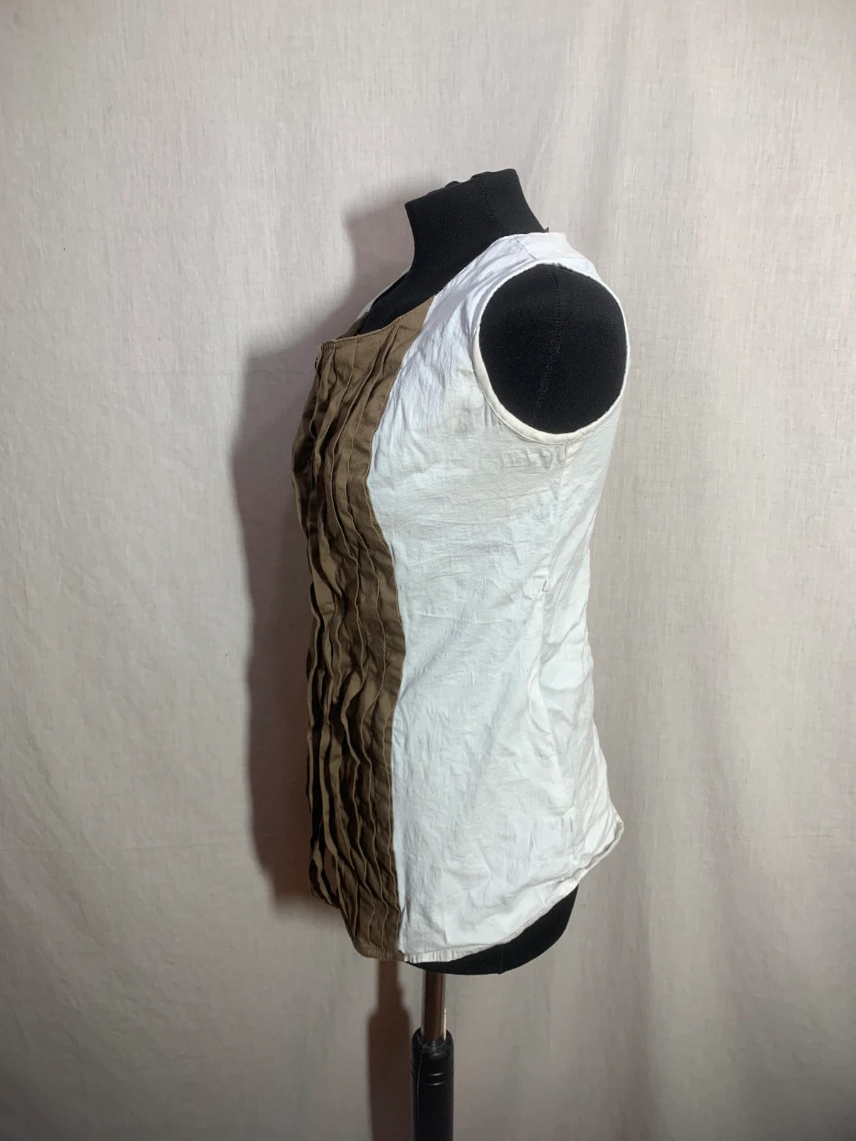 Blusa Sin Mangas Blanca y Marrón |White and Brown Sleeveless Blouse – Almatrichi – taille XXL / 44 / 16 4