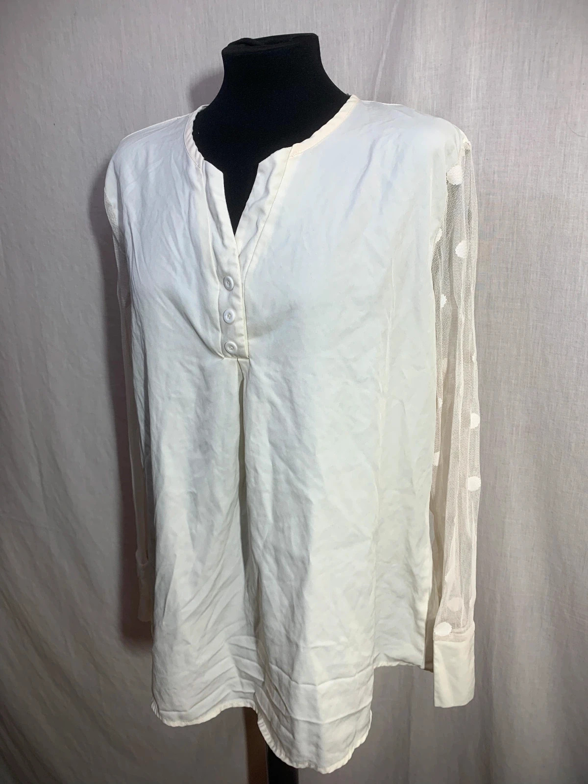 Blusa Blanca con Mangas Transparentes | White Blouse with Sheer Sleeves – taille XXL / 44 / 16 5
