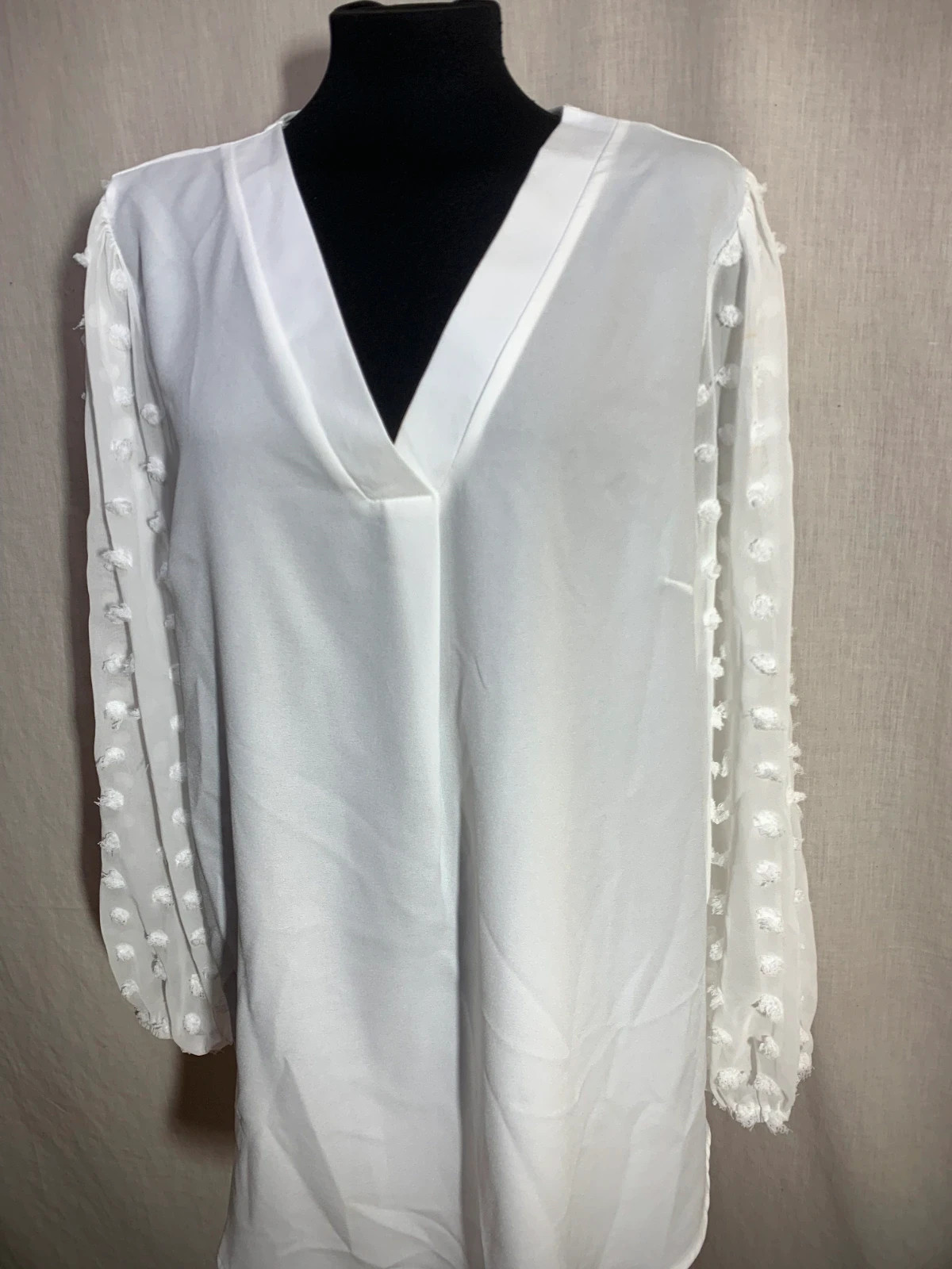 Blusa Blanca de Cuello en V | White V-Neck Blouse – taille XXL / 44 / 16 4