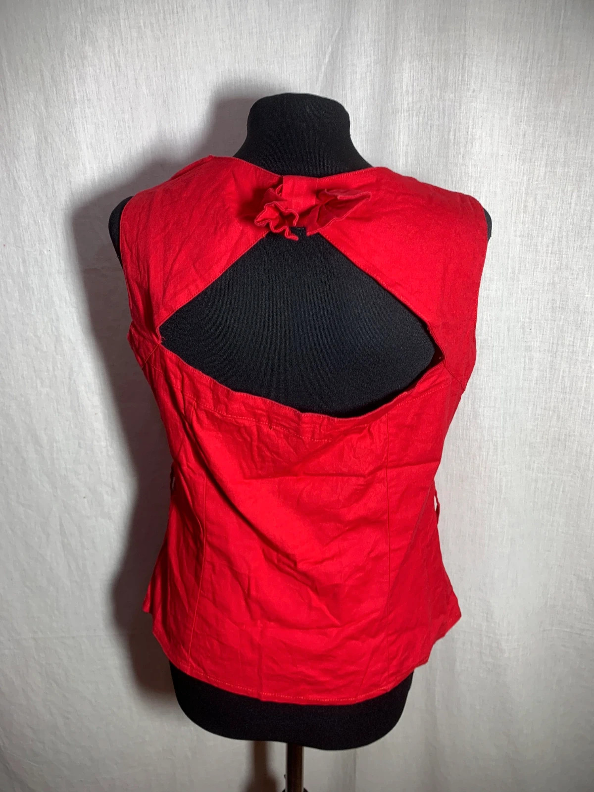 Blusa Roja sin Mangas de Espalda Descubierta | Red Sleeveless Open Back Blouse | Kira – Kira – taille XXL / 44 / 16 5