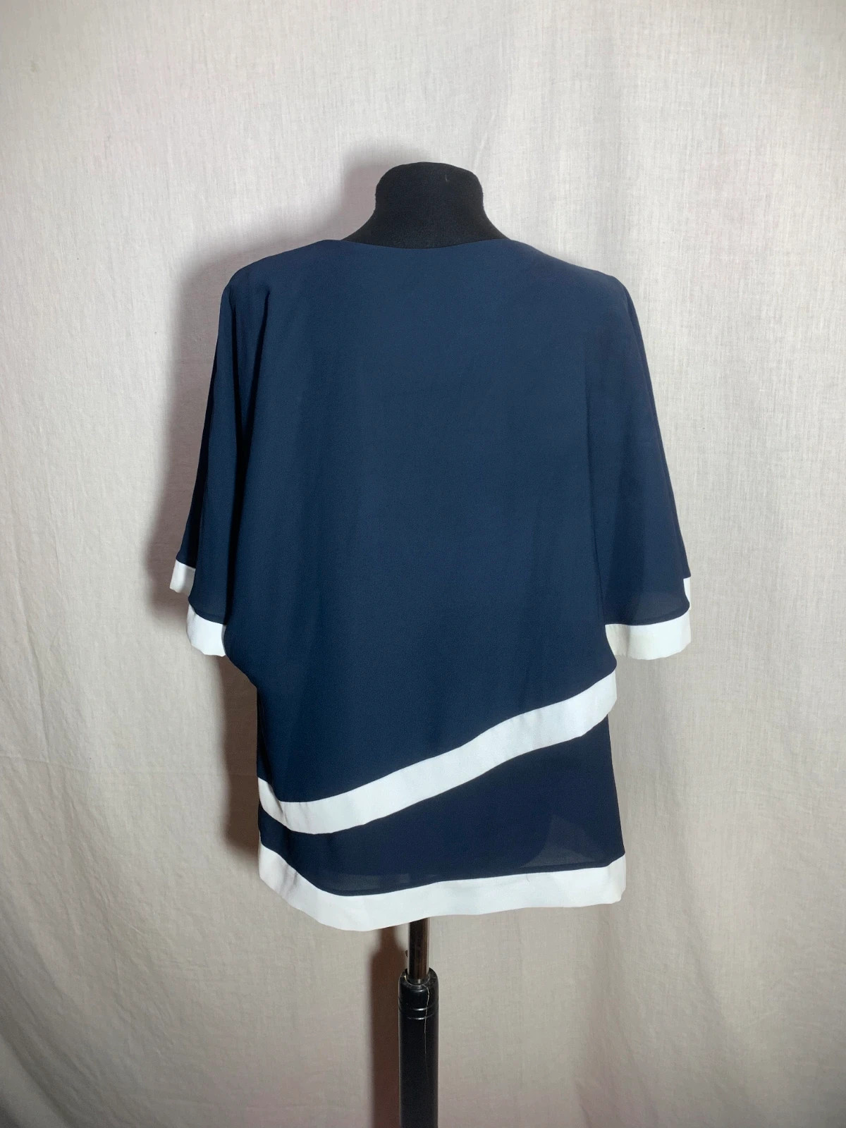 Blusa Holgada con Capas Superpuestas Azul Marino | Navy Loose Blouse with Layered Design – Festa – taille XXL / 44 / 16 2