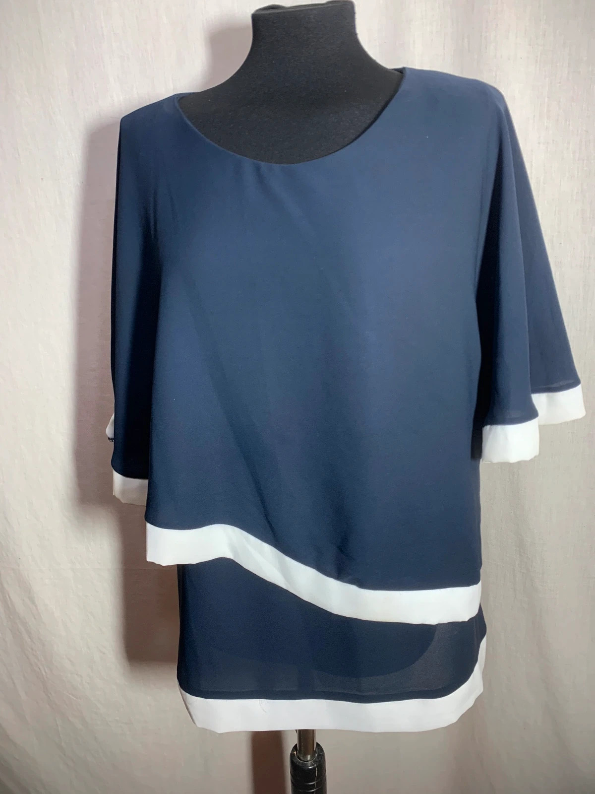 Blusa Holgada con Capas Superpuestas Azul Marino | Navy Loose Blouse with Layered Design – Festa – taille XXL / 44 / 16 5