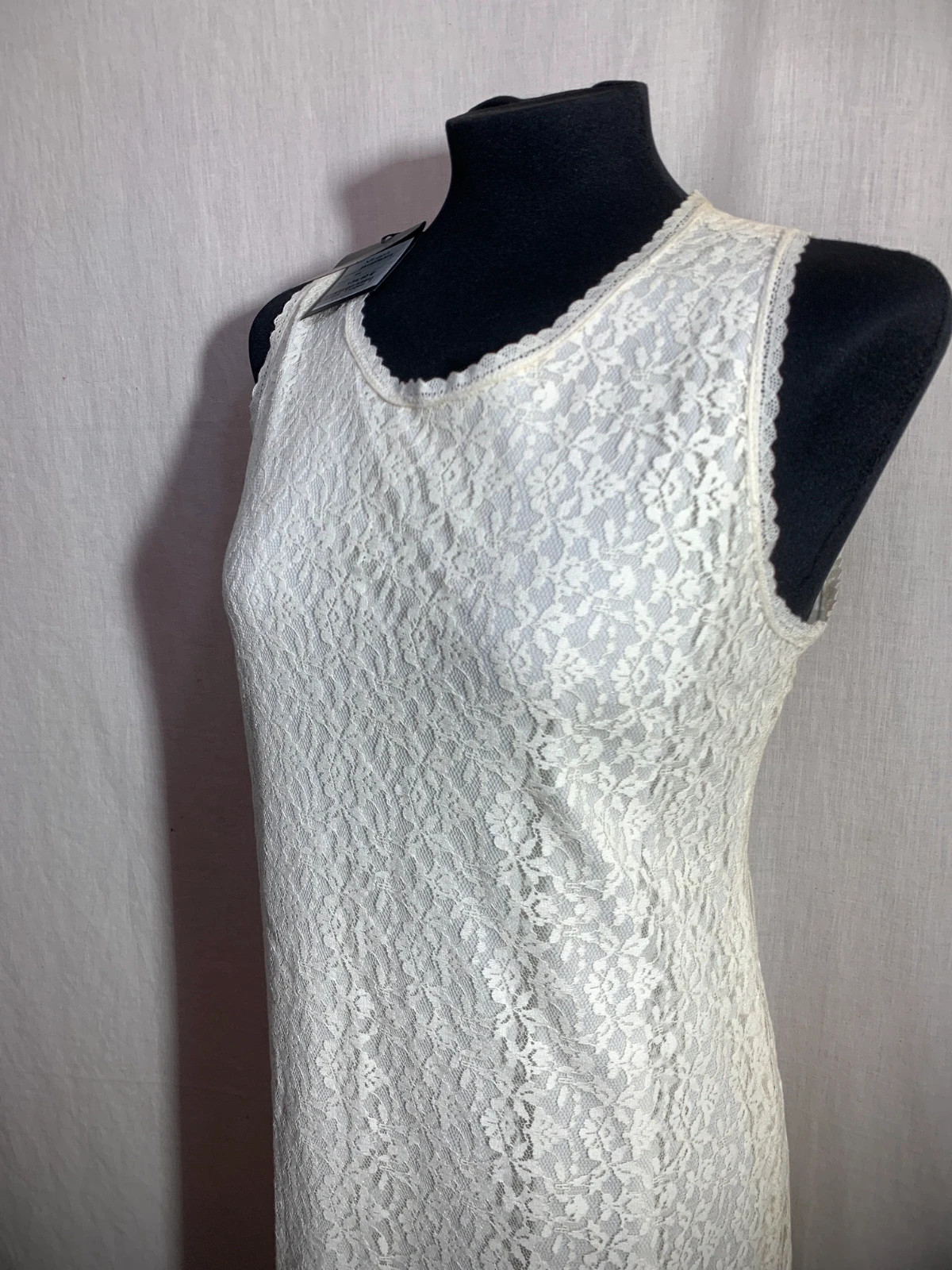 Vestido sin Mangas de Encaje Floral Blanco | White Sleeveless Floral Lace Dress – Nb sport – taille XXL / 44 / 16 5