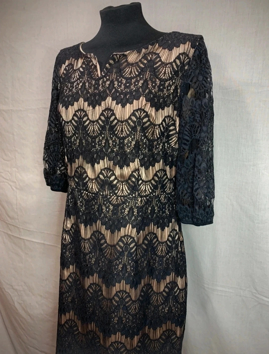Vestido Ceremonia Negro con Bordados de Encaje | Black Ceremony Dress Lace Embroidery | Almatrichi – Almatrichi – taille L / 40 / 12 2