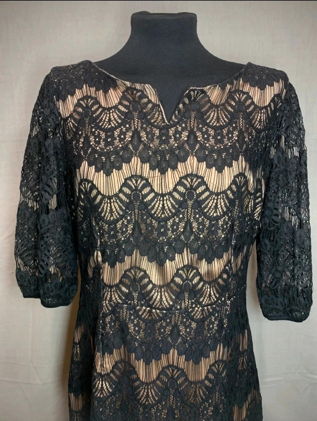 Vestido Ceremonia Negro con Bordados de Encaje | Black Ceremony Dress Lace Embroidery | Almatrichi – Almatrichi – taille L / 40 / 12 3