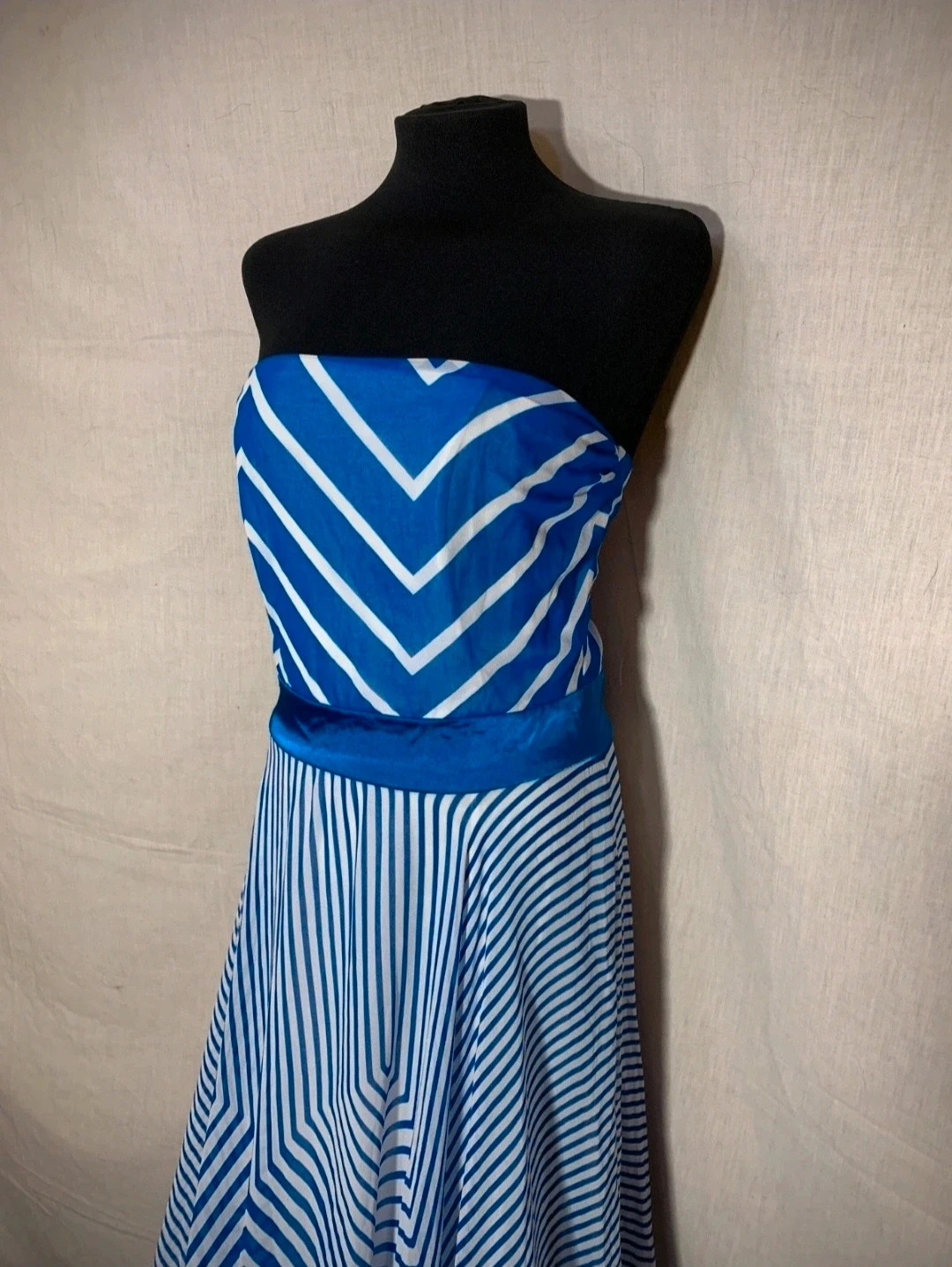 Vestido de Ceremonia Palabra de Honor Azul y Blanco | Blue and White Strapless Ceremony Dress – Savuka – taille L / 40 / 12 2