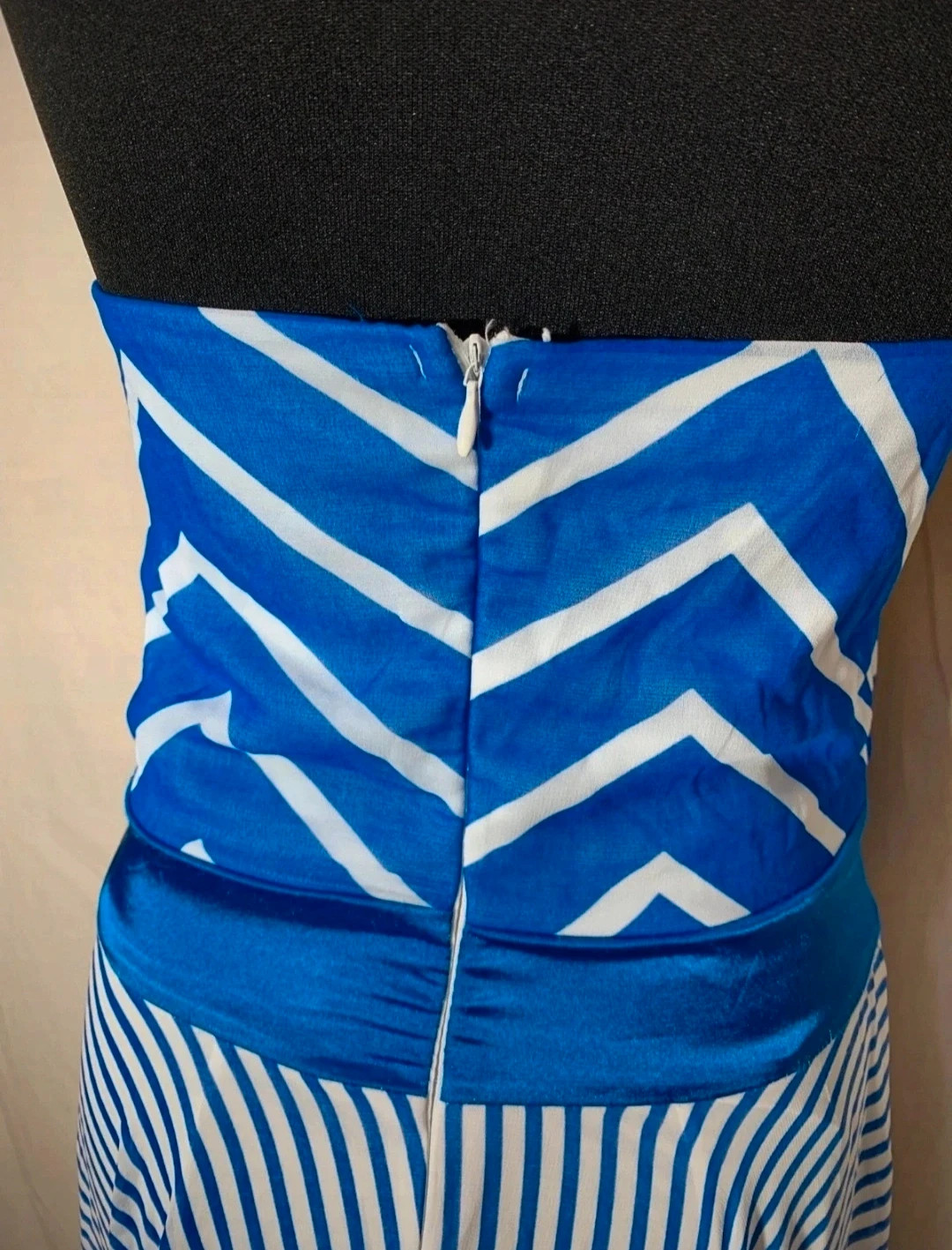 Vestido de Ceremonia Palabra de Honor Azul y Blanco | Blue and White Strapless Ceremony Dress – Savuka – taille L / 40 / 12 5