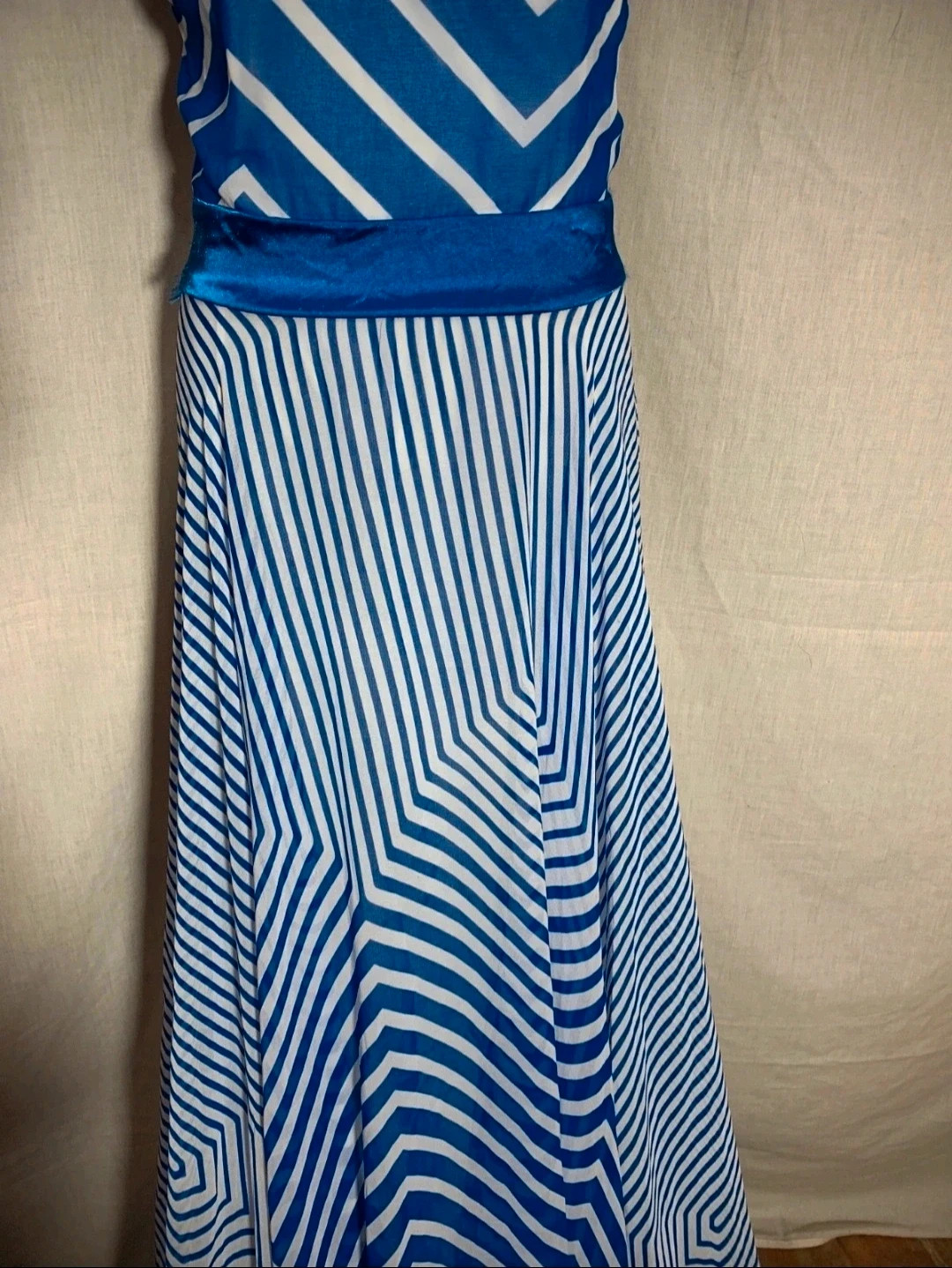 Vestido de Ceremonia Palabra de Honor Azul y Blanco | Blue and White Strapless Ceremony Dress – Savuka – taille L / 40 / 12 4
