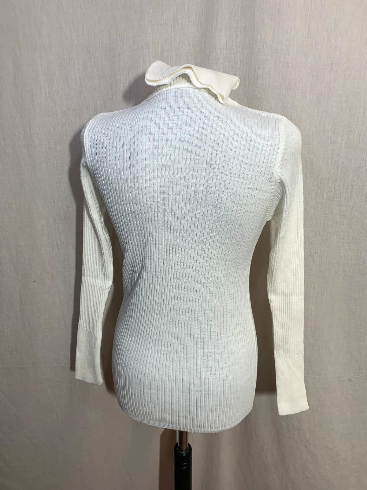 Jersey cuello alto blanco canalé | White ribbed turtleneck sweater – taille XXL / 44 / 16 2