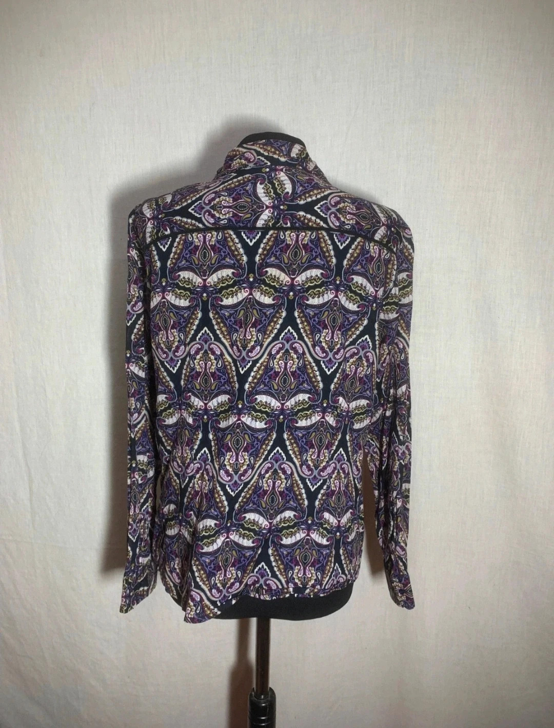 Blusa estampada morada y negra | Purple and Black Patterned Blouse – taille L / 40 / 12 5
