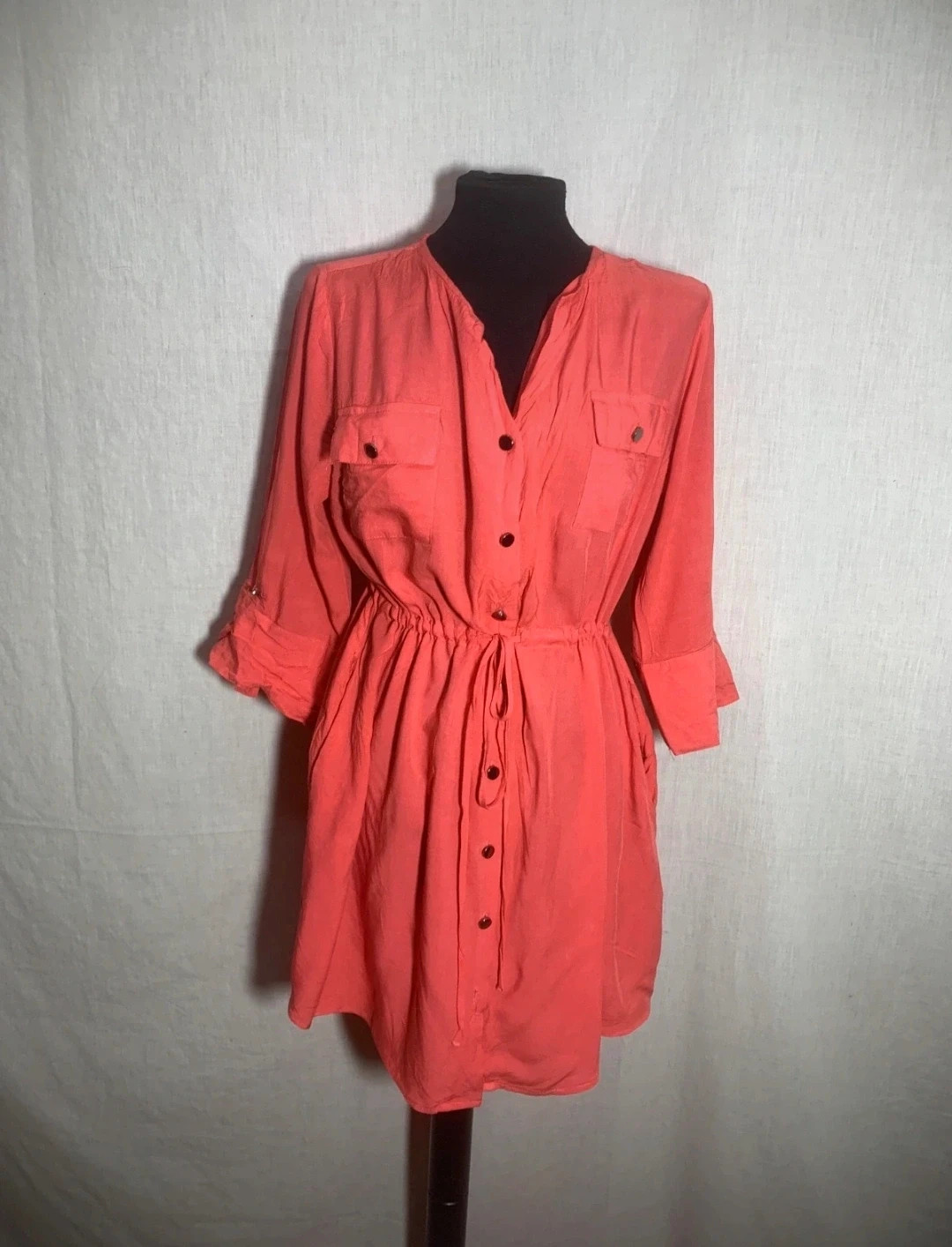 Vestido Coral con Cierre de Botones Estilo Camisa | Coral Shirt Dress with Button Closure – Riverside – taille M / 38 / 10 2