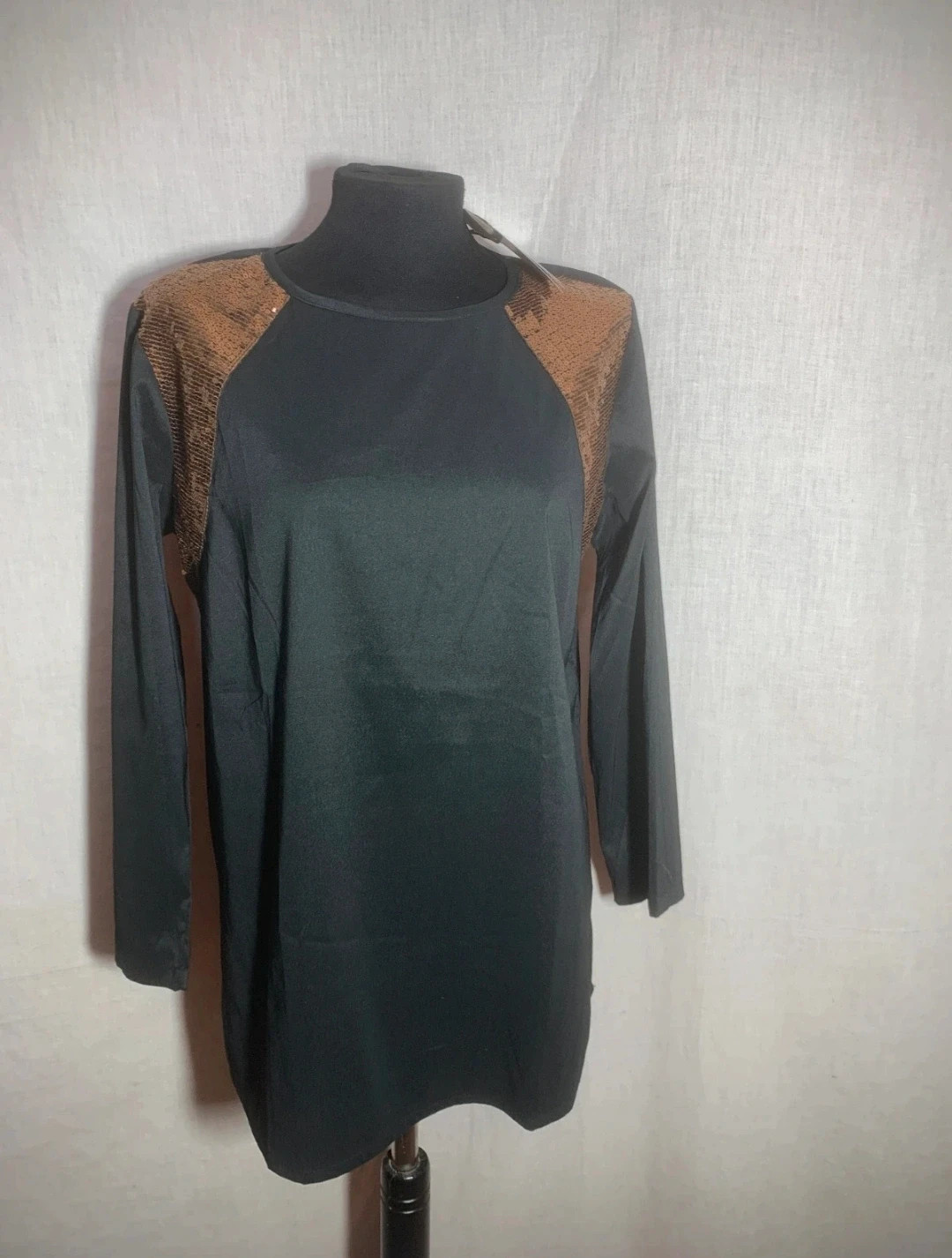 Blusa Negra con Lentejuelas Cobre | Black Blouse with Copper Sequins – el Armario de Lulú – taille XL / 42 / 14 3