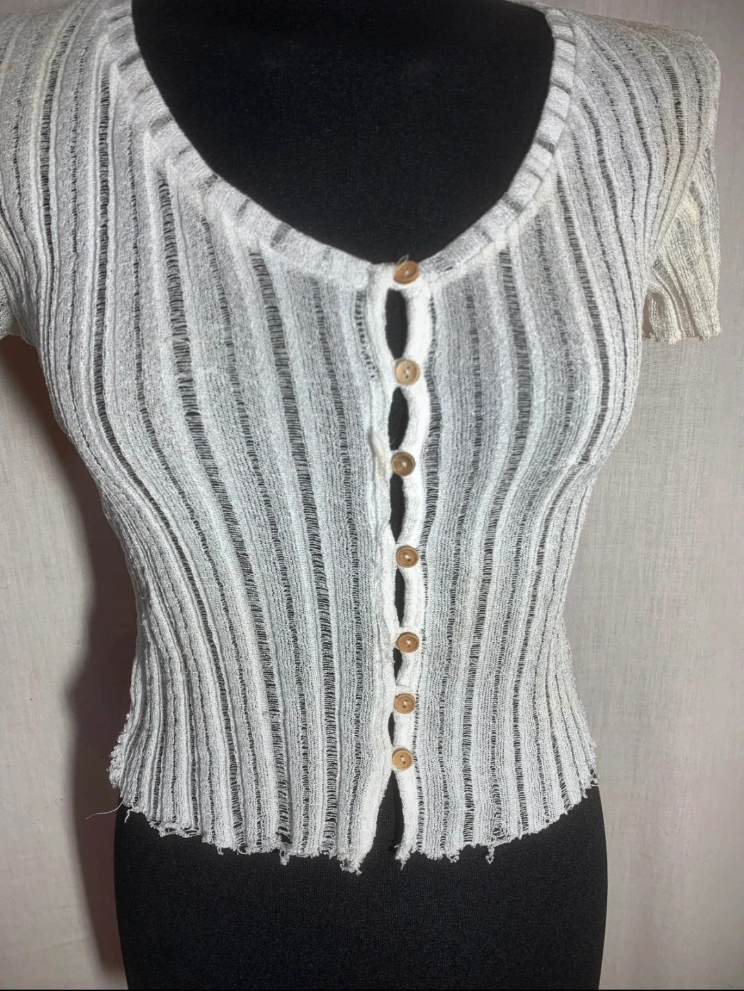 Blusa Crop-Top Blanca con Cierre de Botones | White Button-Up Crop Top Blouse | Bershka – Bershka – taille S / 36 / 8 3