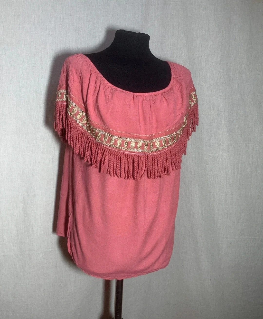 Blusa rosa con flecos estilo vaquero | Pink Blouse with Fringe Western Style – taille Taille unique 2