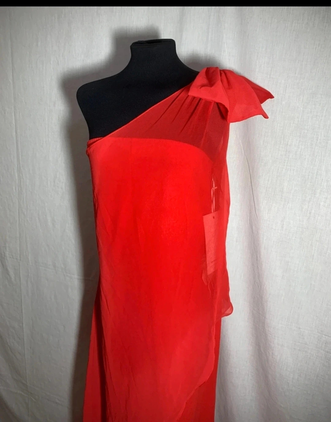 Mono fiesta asimétrico Rojo | Red Asymmetric Party Jumpsuit | Combinaison soirée asymétrique – Marta en Brazil – taille S / 36 / 8 3